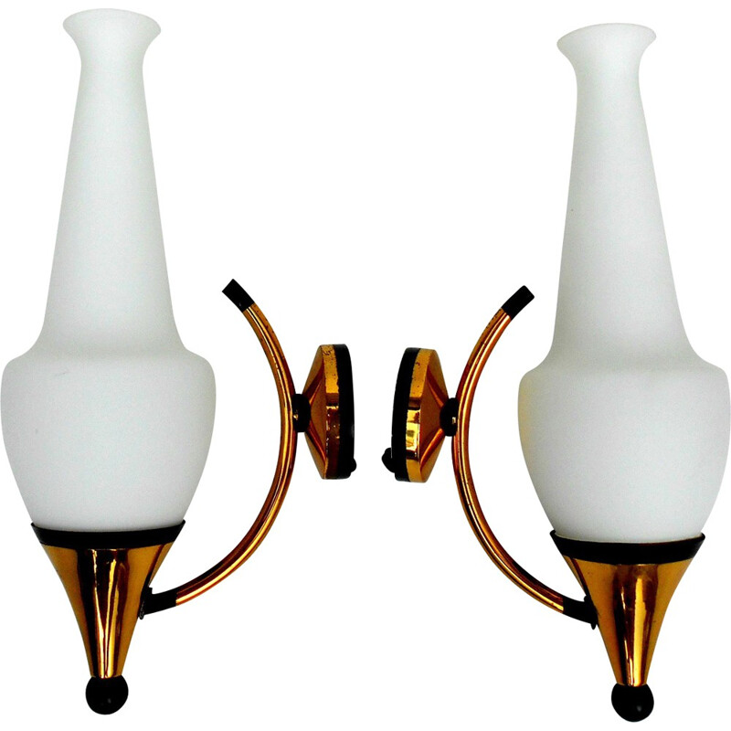 Pair of brass and opaline glass Stilnovo wall lamps - 1950s