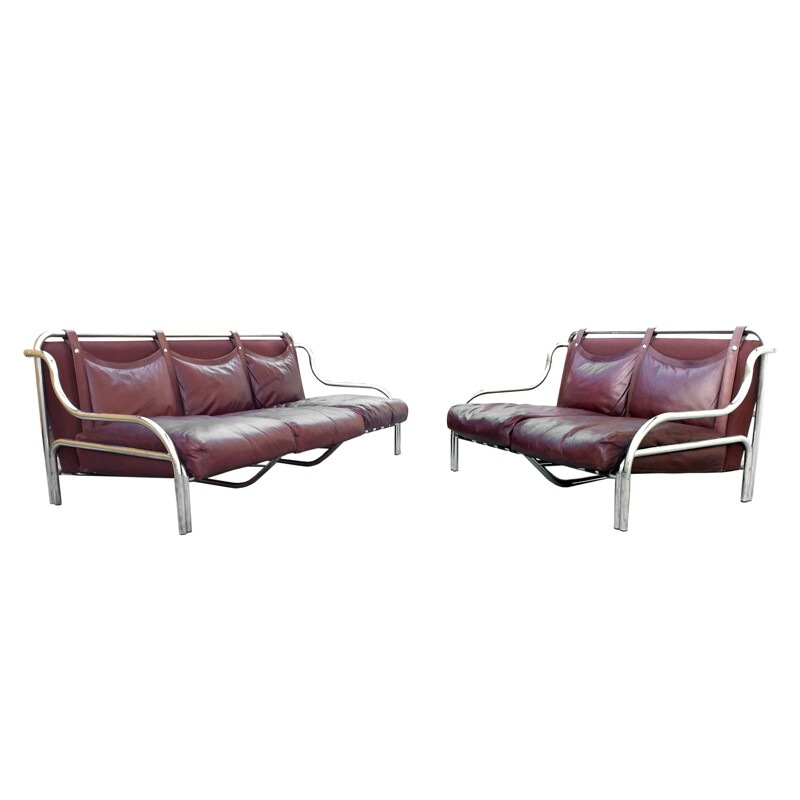 Pair of vintage sofas by Gae Aulenti production Poltronova Italy 1965