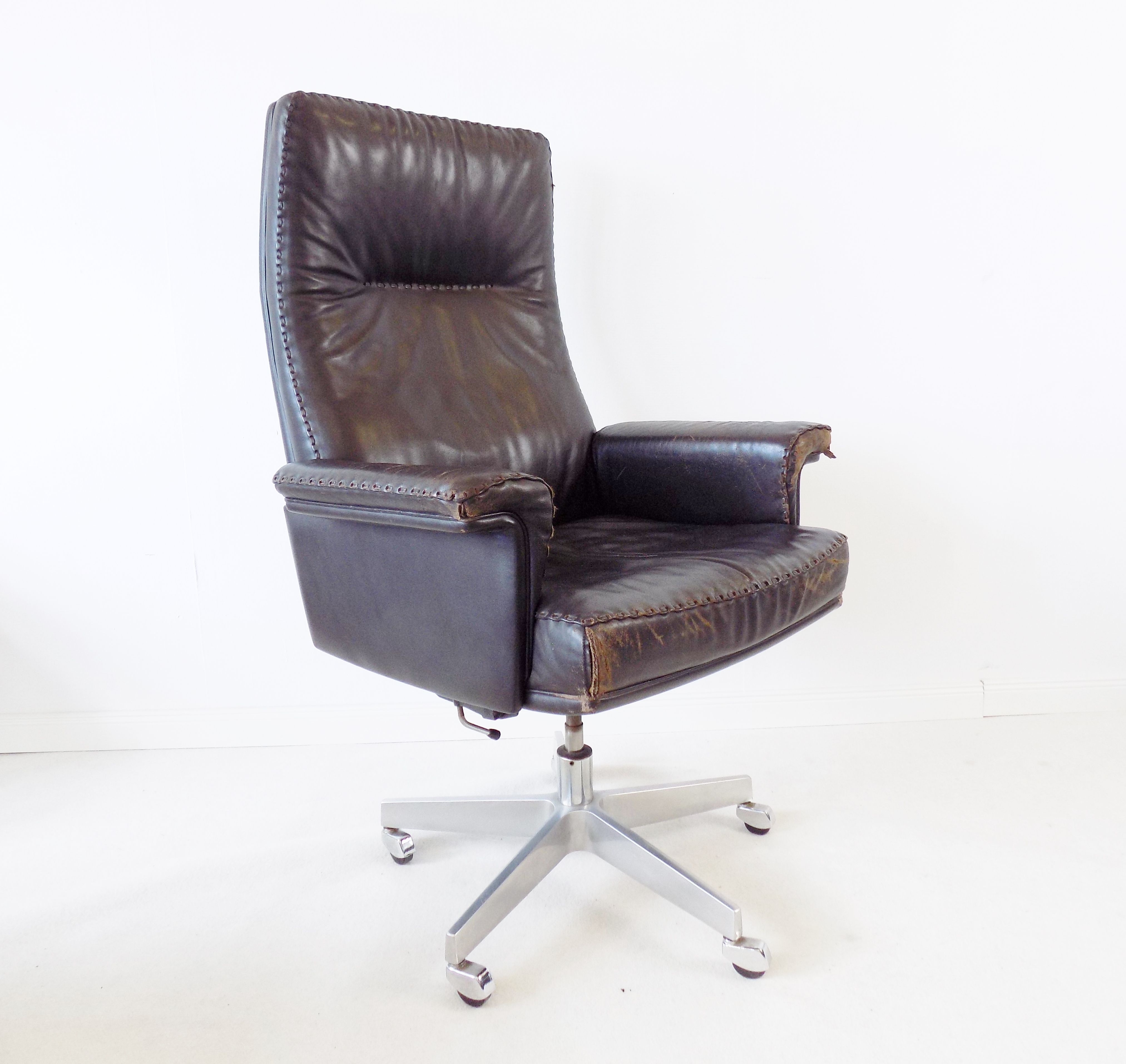 De Sede Ds 35 Dark Brown Leather 1960s, Vintage Brown Leather Desk Chair