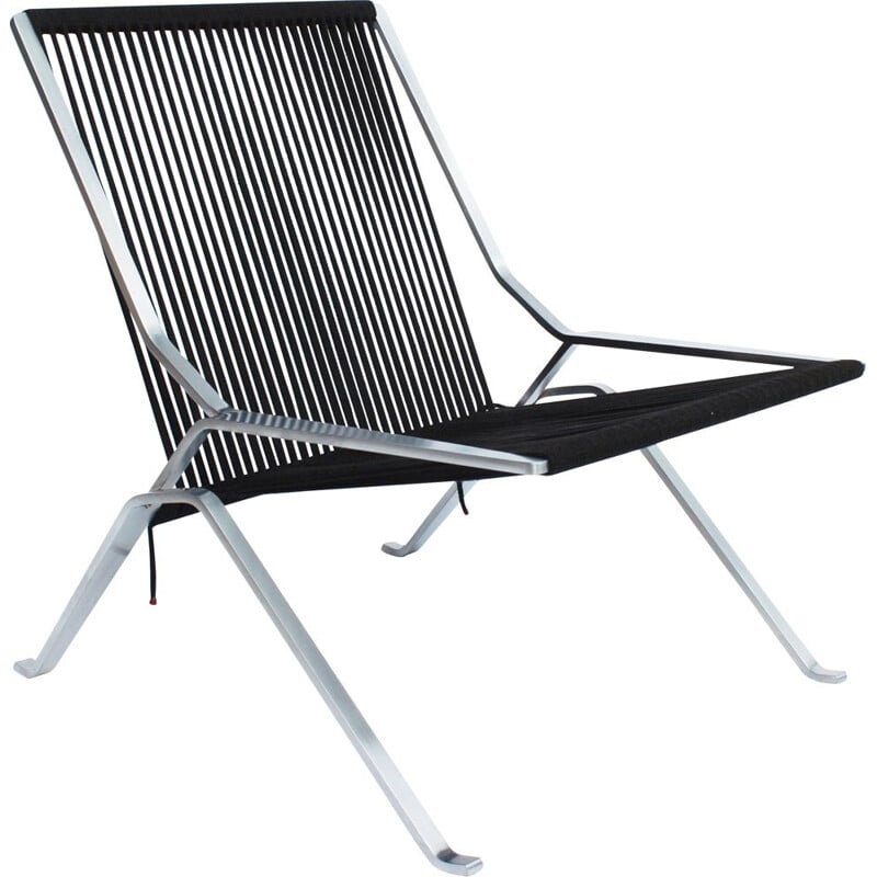 Vintage chair designed by Poul Kjærholm and manufactured by Fritz Hansen 2014