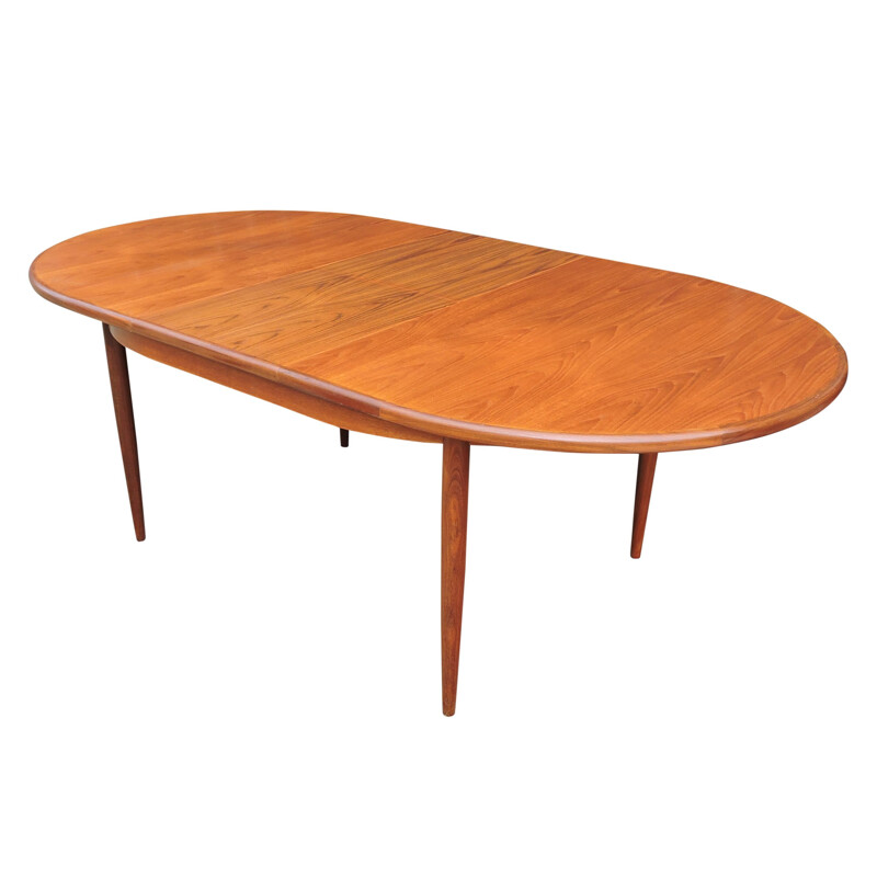 Vintage Oval Extendable Teak Dining Table by Victor Wilkins for G-Plan 1960s