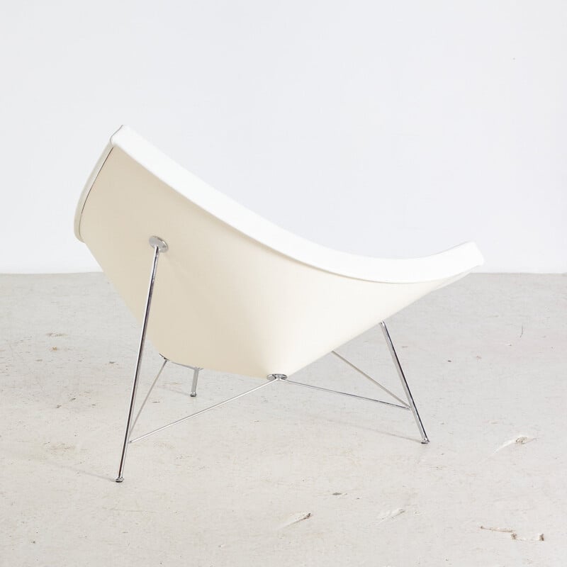 Vintage white coconut chair by George Nelson 1955s