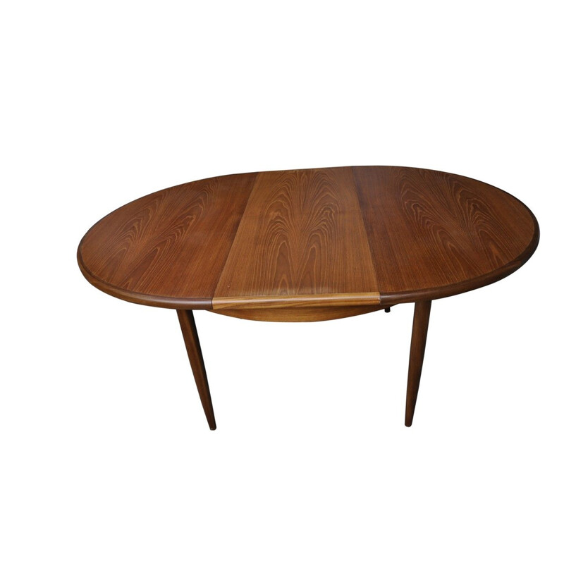 Vintage round table with extension by V. B. Wilkins for G-Plan, 1960