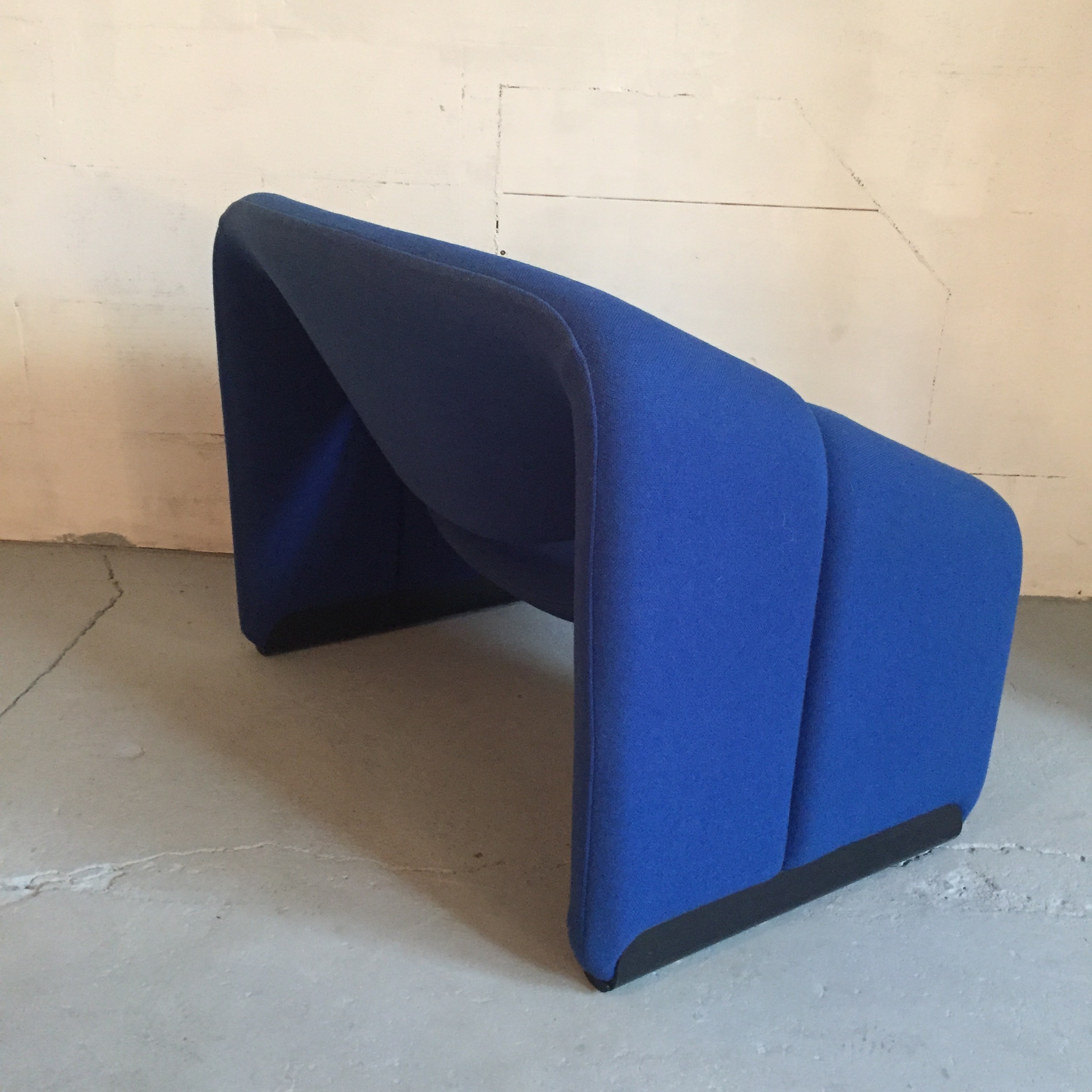Blue Artifort "Groovy" chair, Pierre PAULIN 1970s
