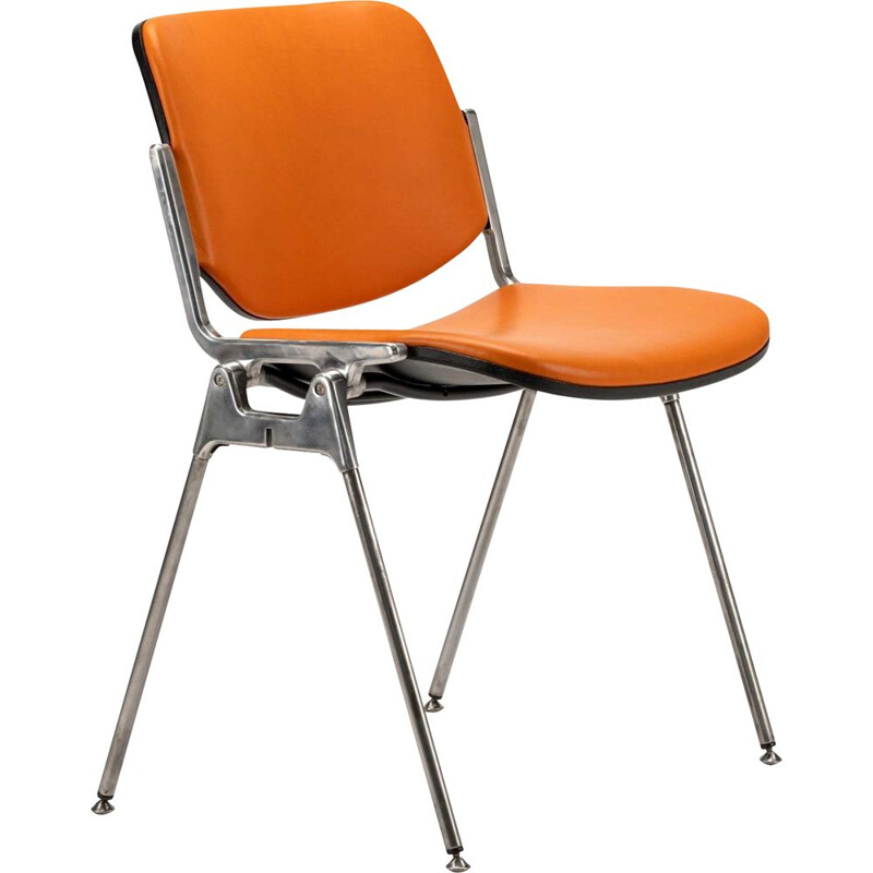 Vintage orange leather chair Mandarin by Giancarlo Piretti for Castelli Dsc Axis