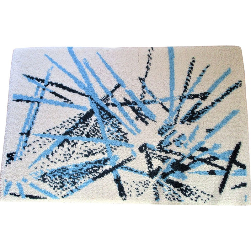 Vintage blue and white rug, 1970