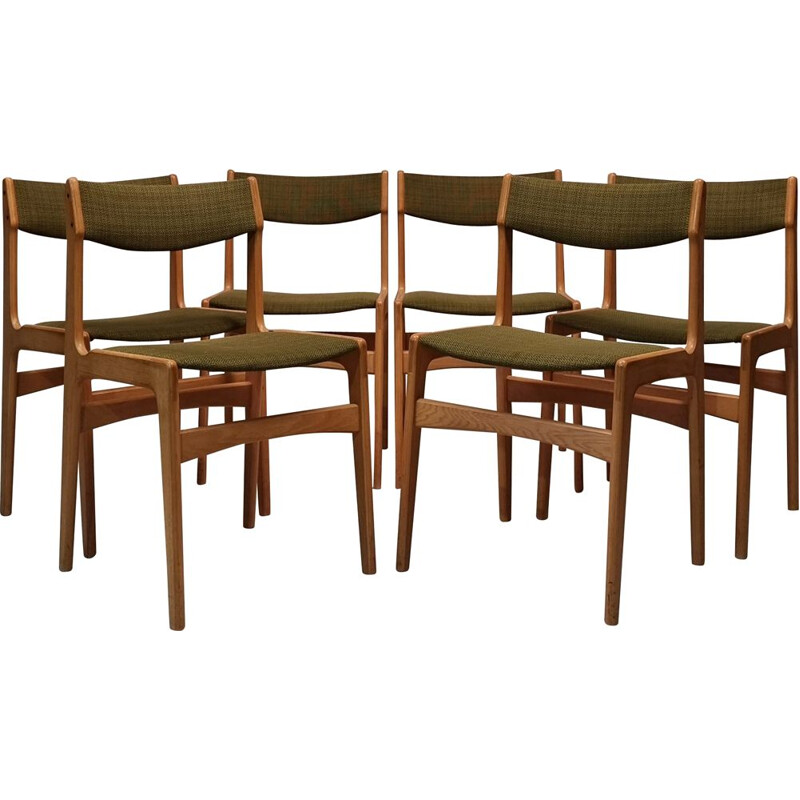 Set of 6 vintage Scandinavian oakwood chairs by Erik Buch, 1960