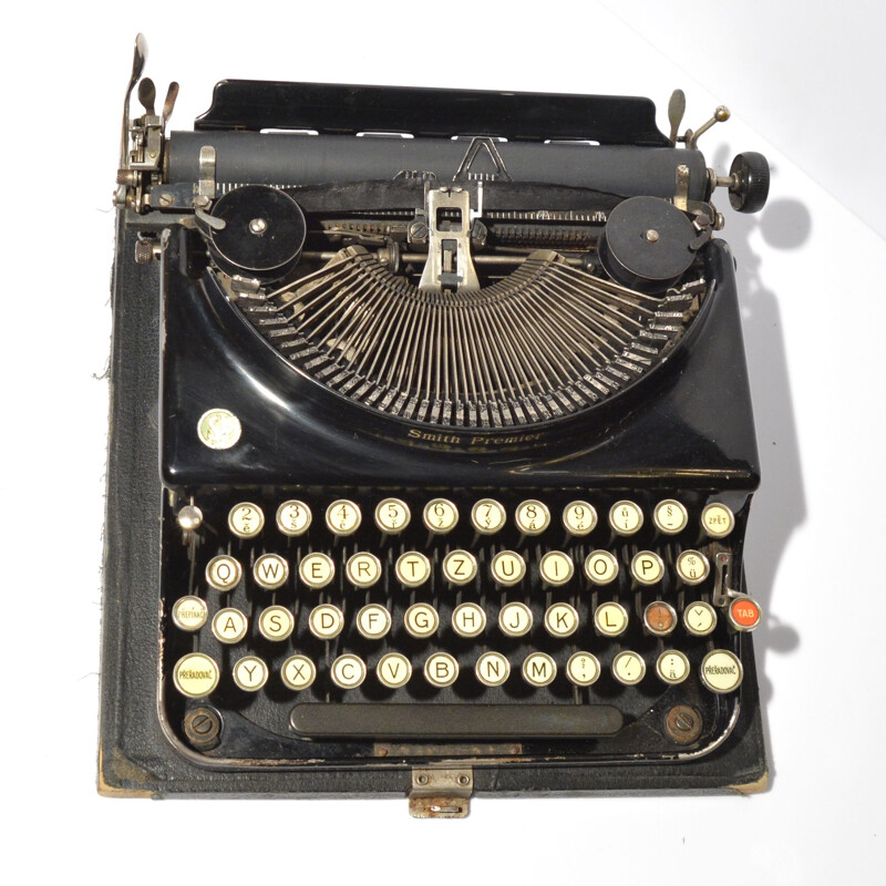 Vintage portable typewriter Smith Premier, USA 1930s