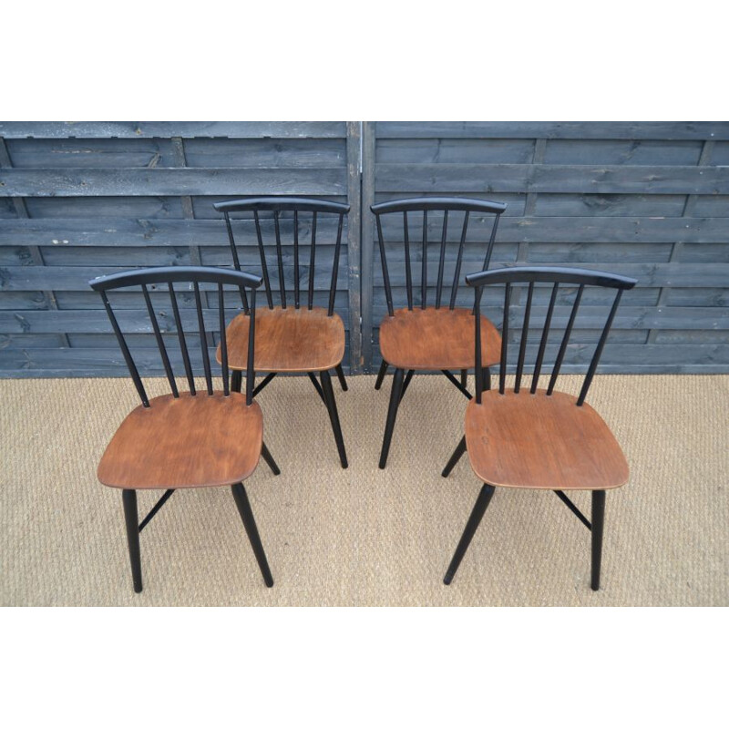 Set of 4 vintage chairs by Ilmari Tapiovaara