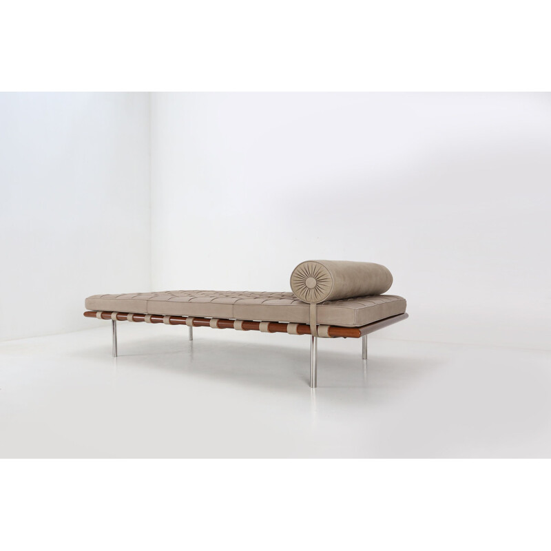 Vintage Barcelona daybed by Mies van der Rohe, 1930