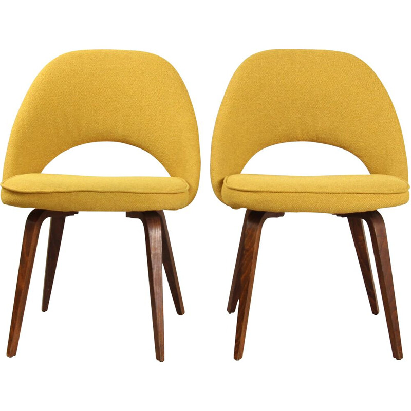 Pair of vintage conference chairs by Eero Saarinen for Knoll