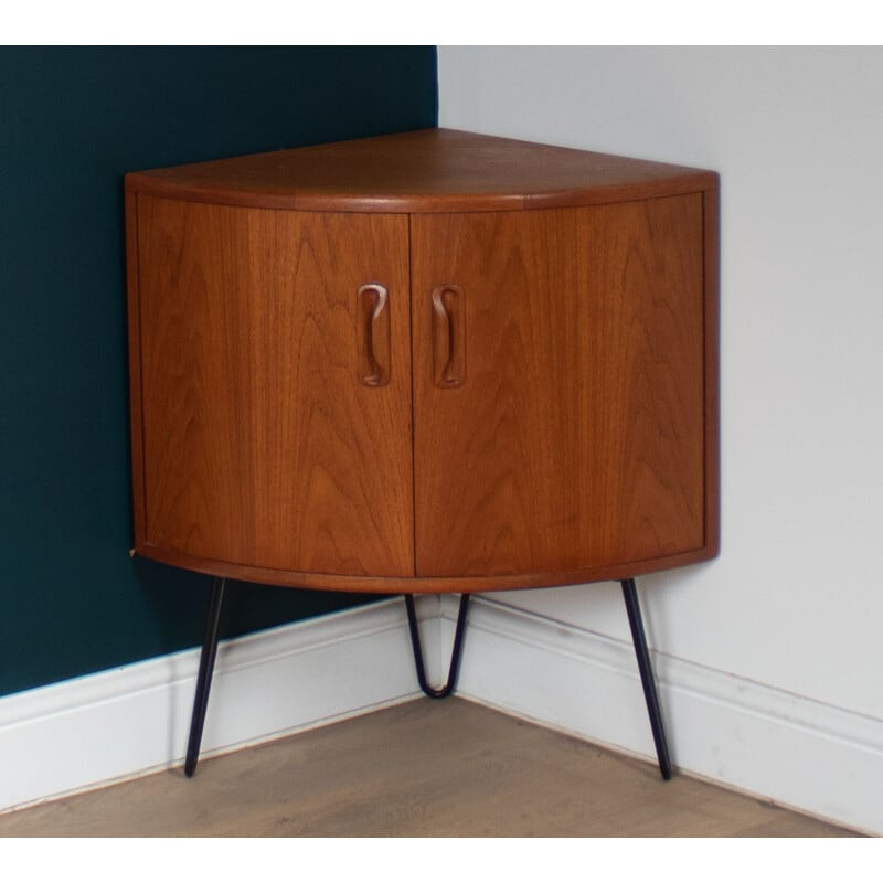 Vintage teak corner cabinet on hairpin legs by Victor Wilkins for G Plan, 1960s