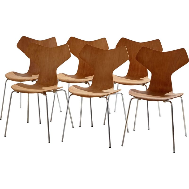 Set of 6 vintage Grand Prix 3130 chairs by Arne Jacobsen for Fritz Hansen, 1970s