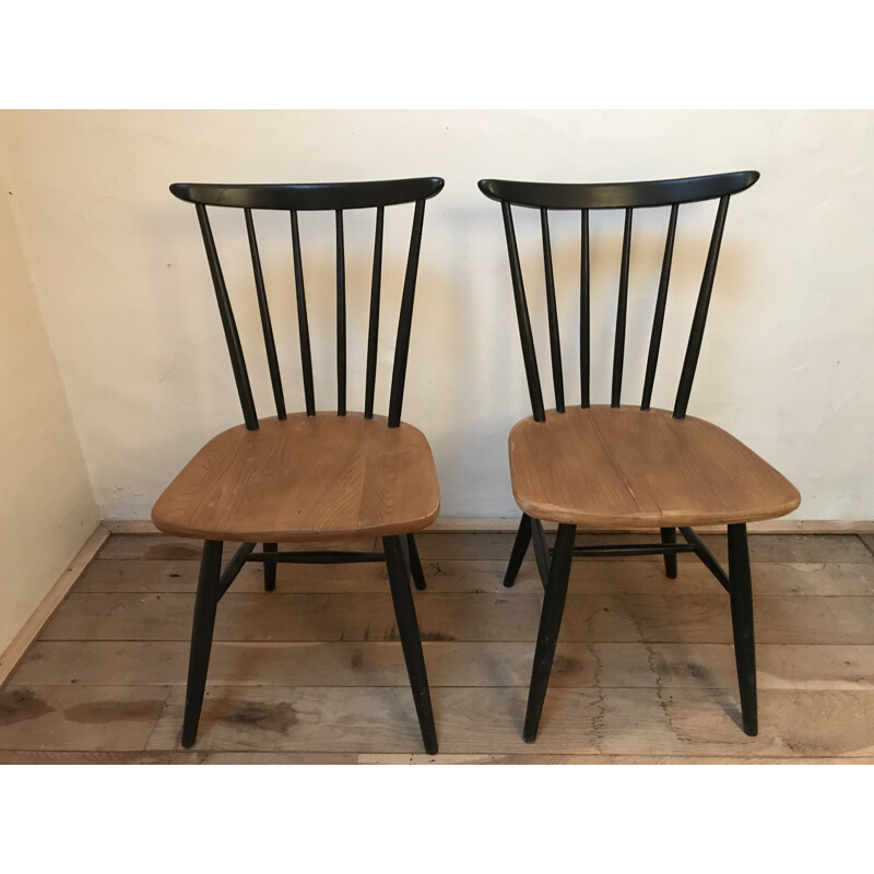 Pair of vintage solid wood chairs by Ilmari Tapiovaara, 1950