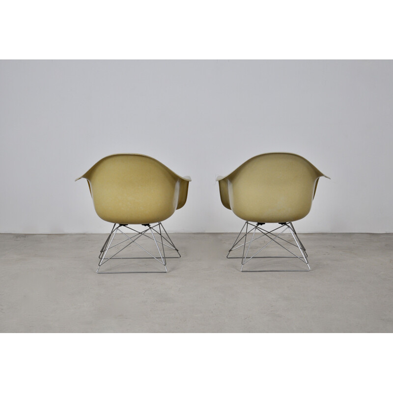 Pair of vintage armchairs by Charles and Ray Eames for Herman Miller, 1970s