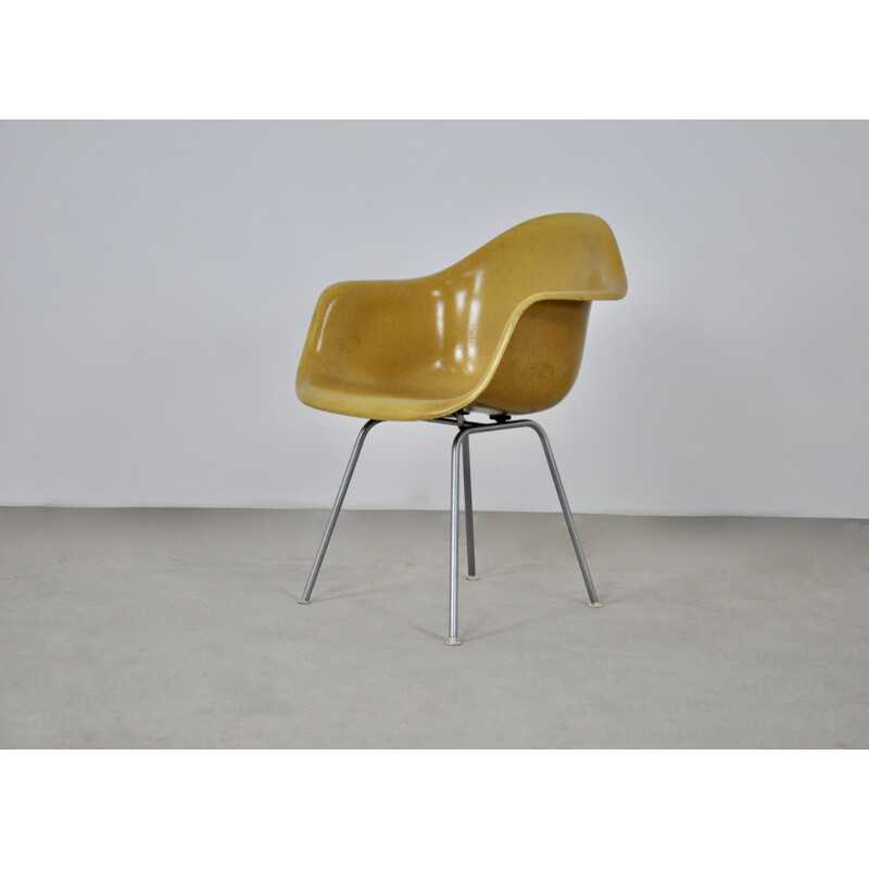 Vintage chair by Charles & Ray Eames for Herman Miller, 1970