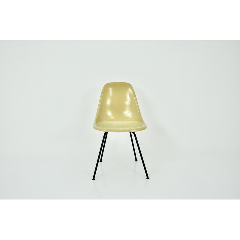 Vintage DSX fiberglass chair by Charles and Ray Eames for Herman Miller, 1960