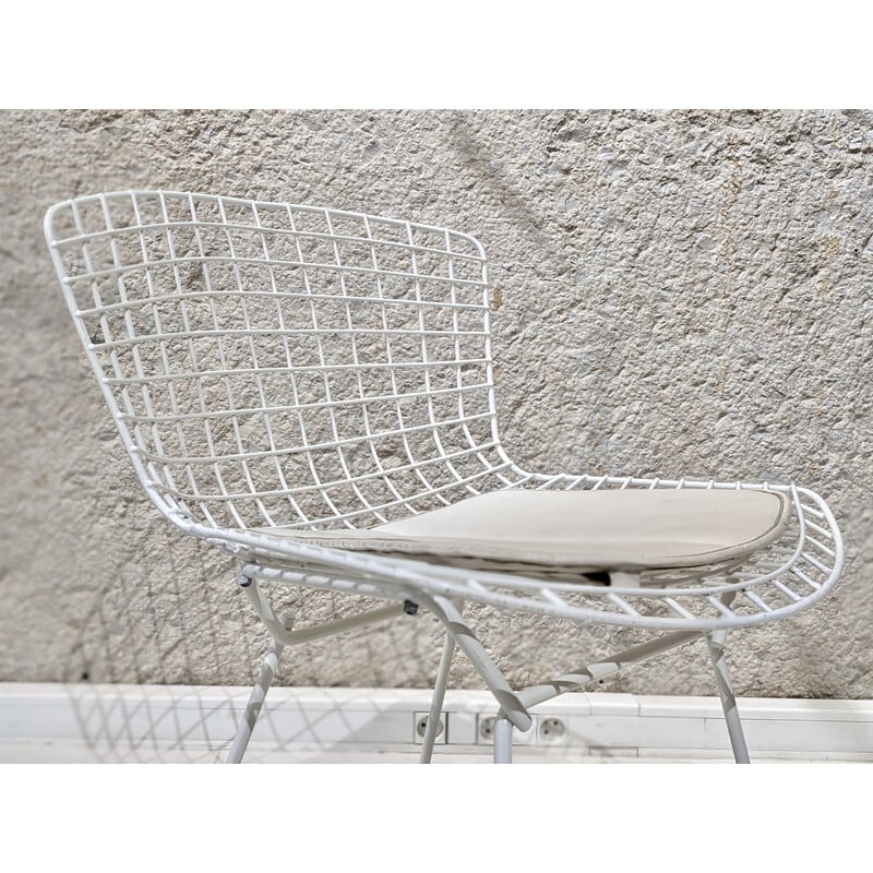 Vintage white steel chair by Harry Bertoia for Knoll, 1970