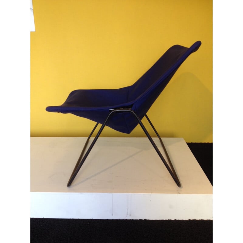 Marine blue G1 chair by Pierre Guariche, Airborne - 1950s