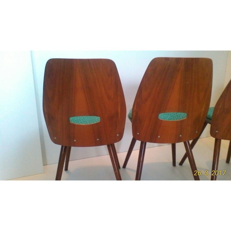 A set of 4 dining chairs in beech wood - 1960s