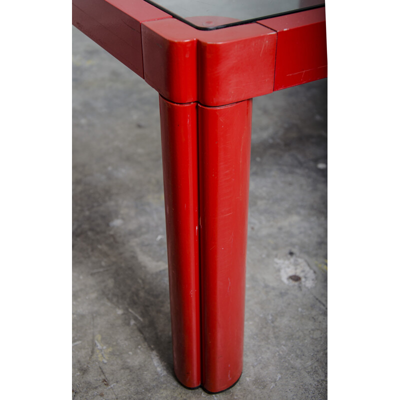 Red coffee table by Kho Liang Le for Artifort - 1970s