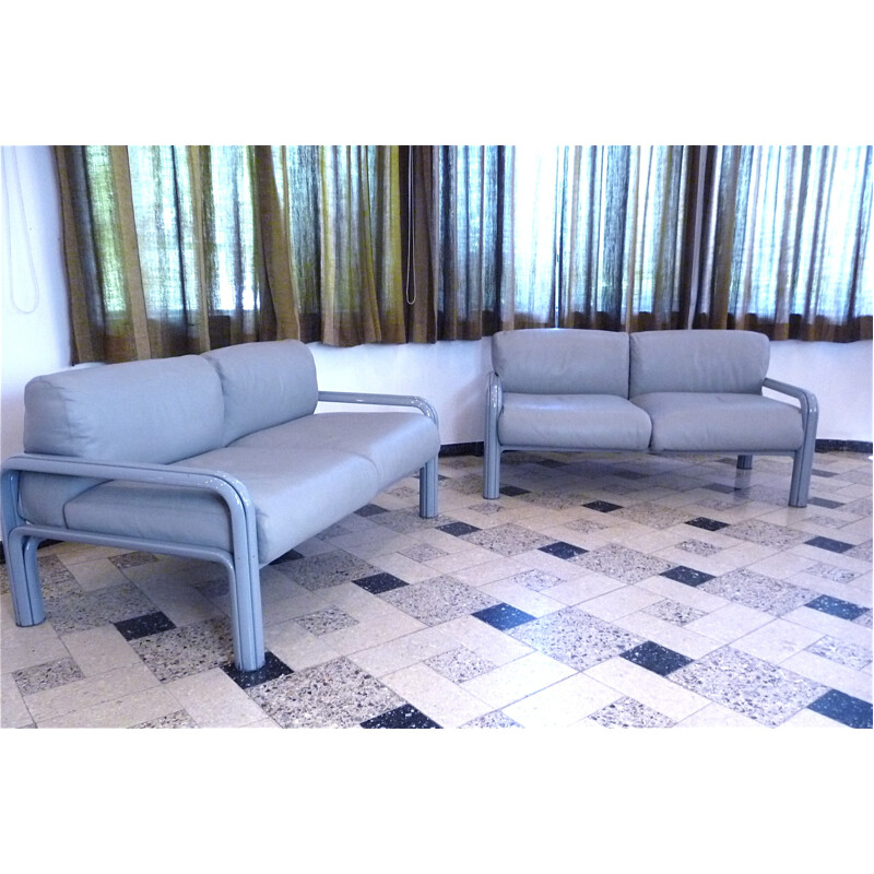 Set of 2 Leather Sofas by Gae Aulenti for Knoll International - 1970s