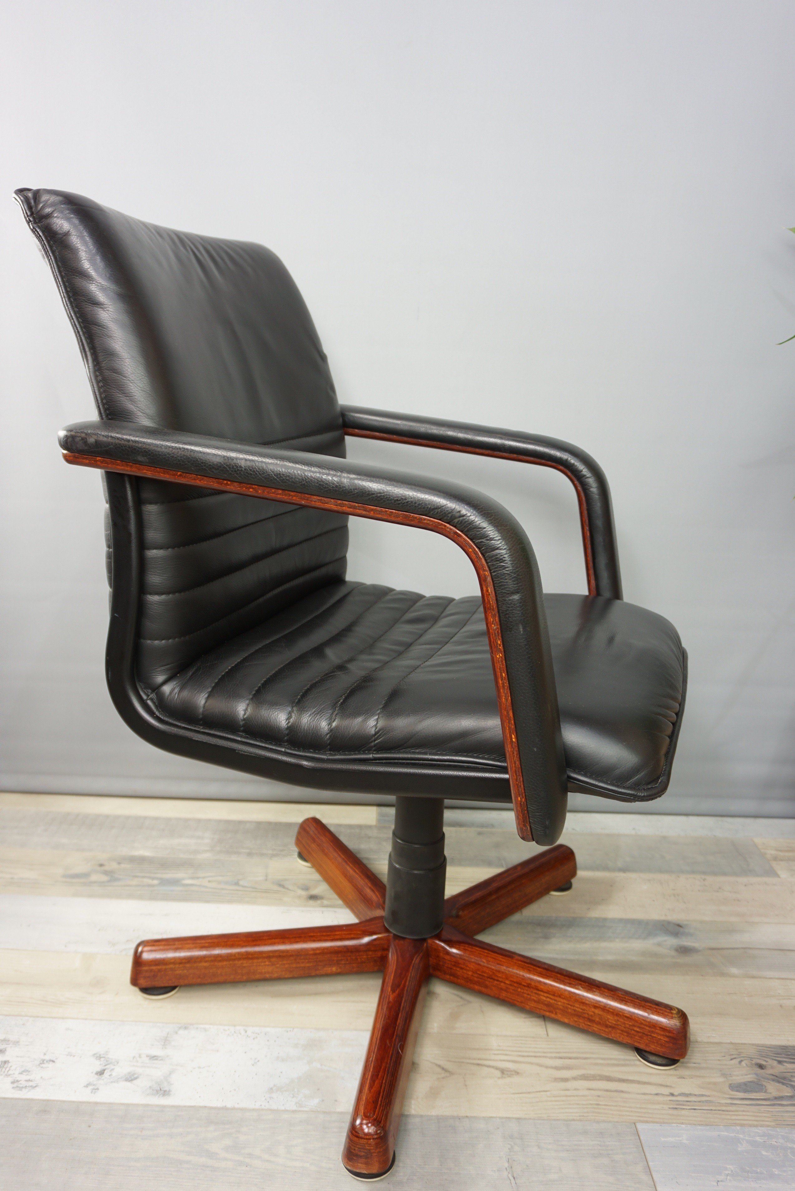 Vintage Swivel Office Chair In Wood And Leather 1960s 