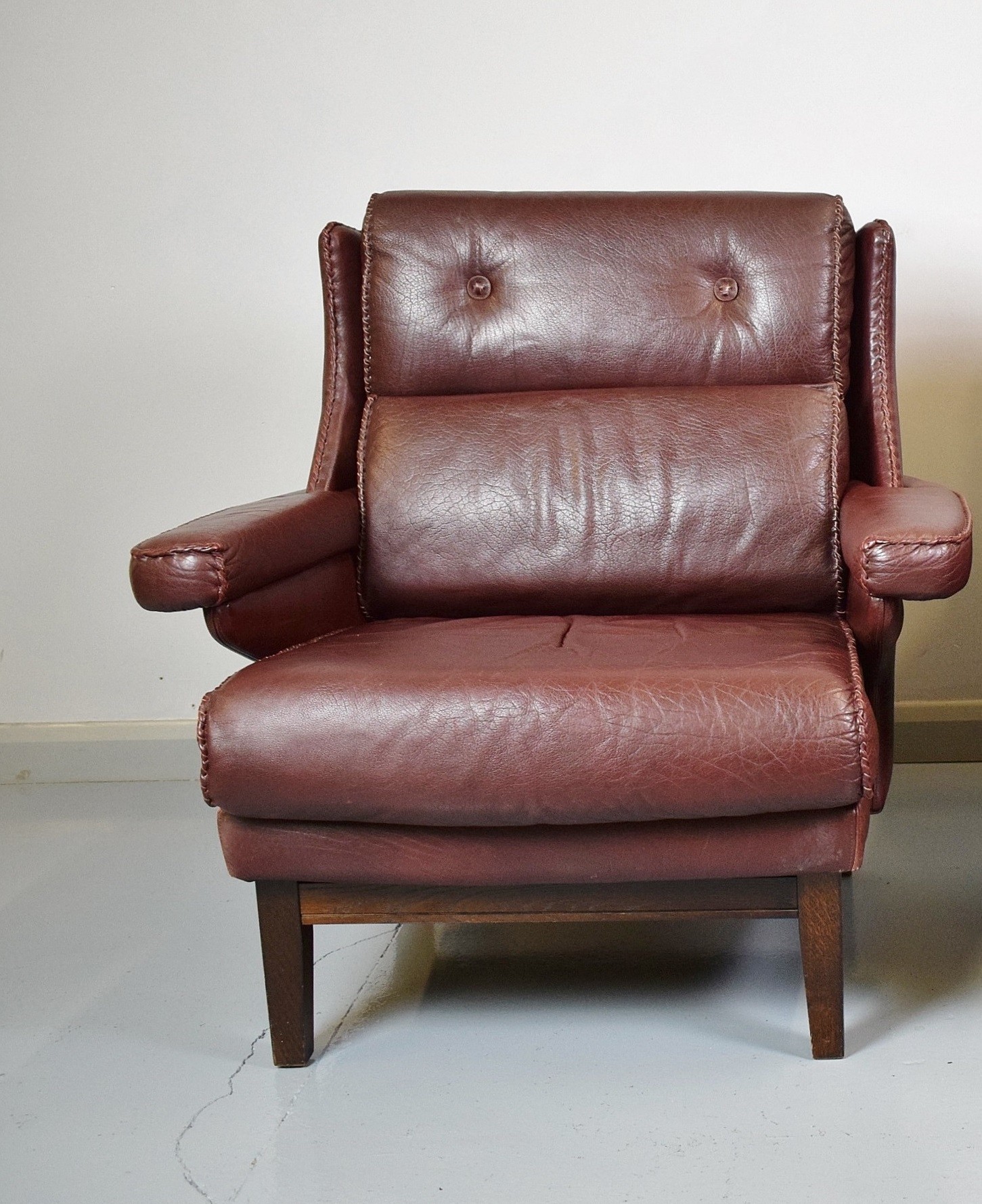 Vintage Burgundy Leather Lounge Armchair - 1970s - Design Market