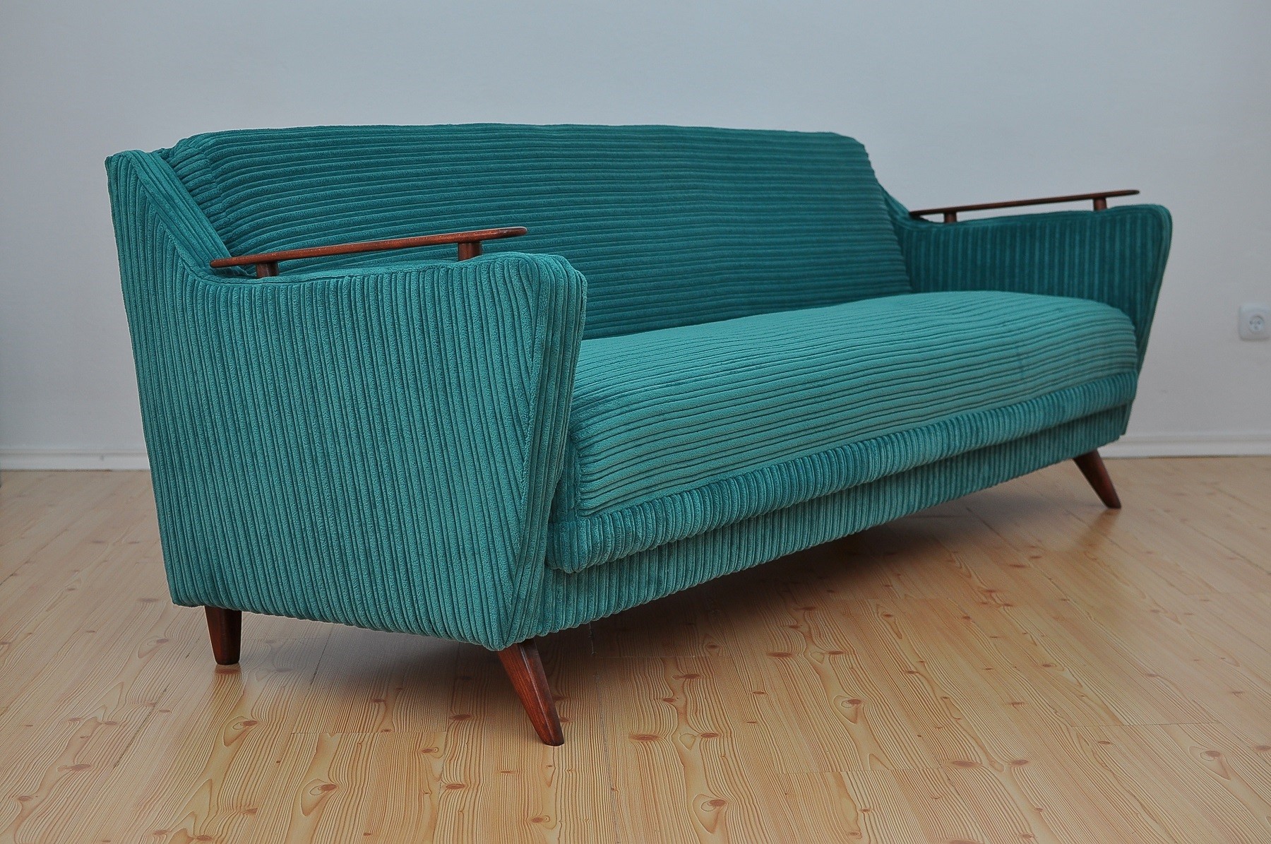 green 3 seater sofa bed