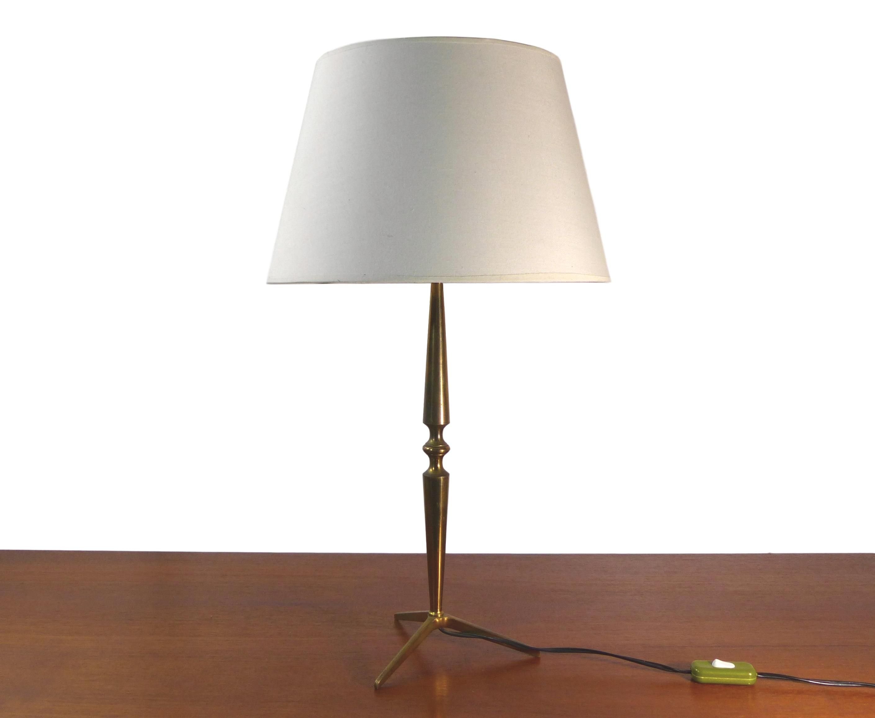 Vintage tripod table lamp in golden brass - Design Market