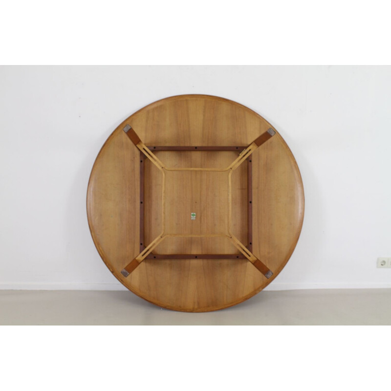 Vintage dining table by Knoll International
