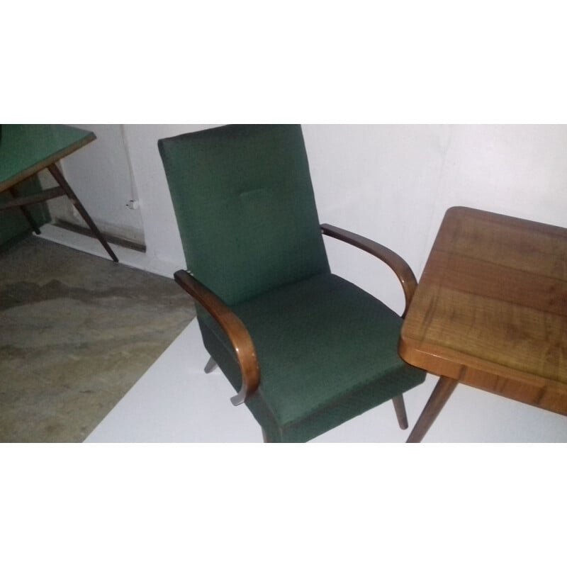Set of 2 vintage armchairs and table by Jindřich Halabala in green fabric and oakwood