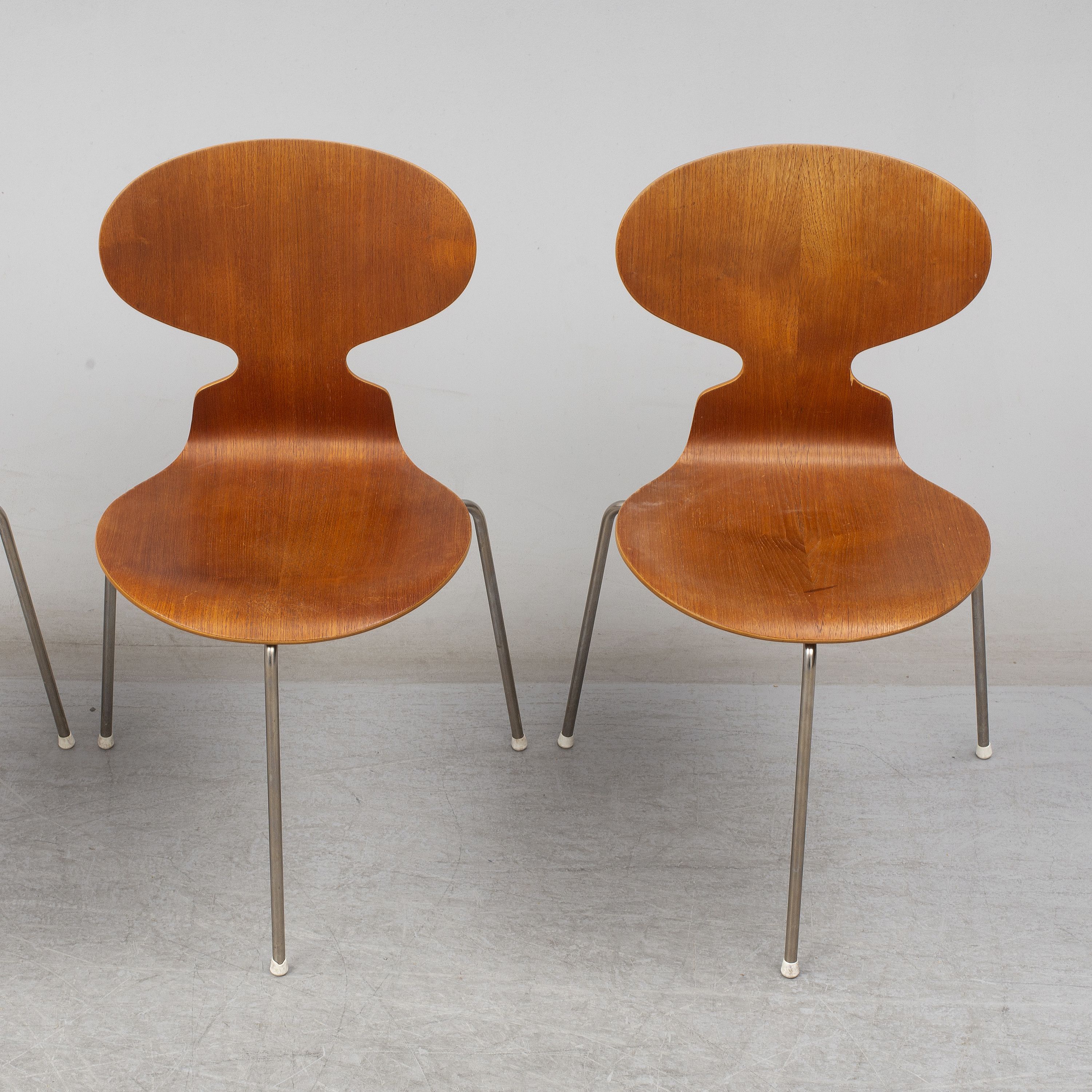 Set of 4 vintage chairs Ant by Arne Jacobsen Design Market