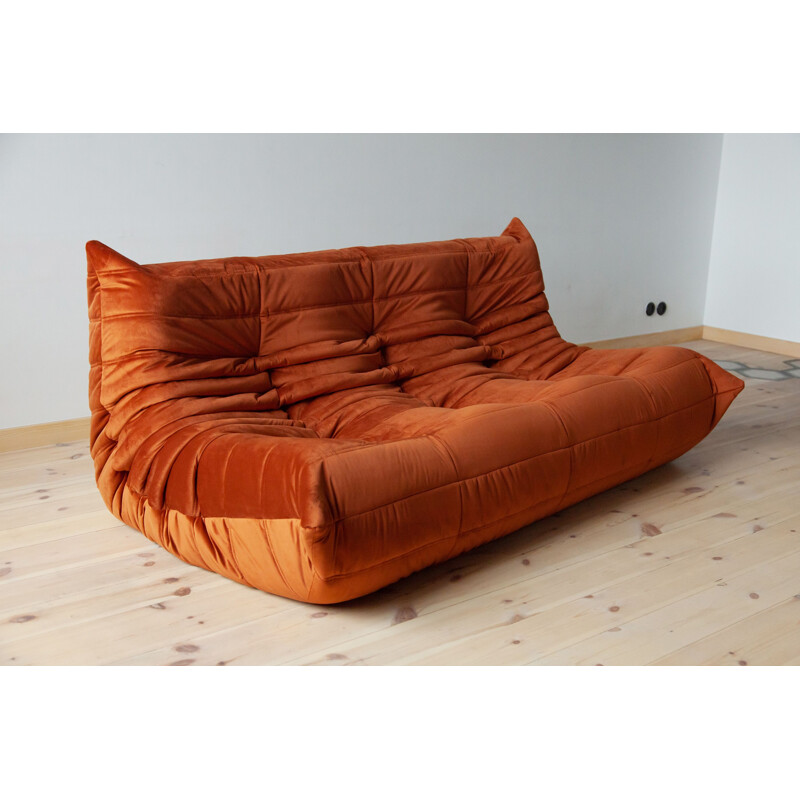 Vintage sofa Togo for Ligne Roset in amber velvet 1970